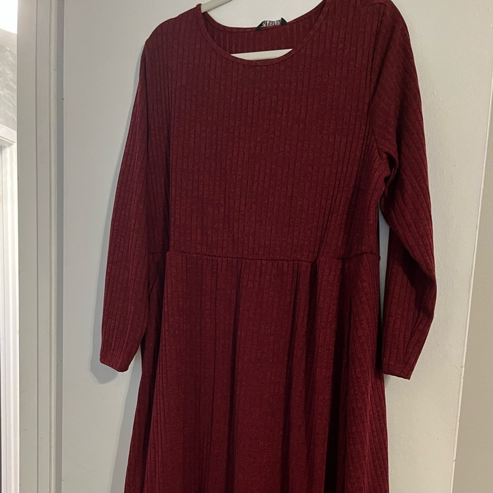 Bloom Chic Sweater Dress (Maroon)